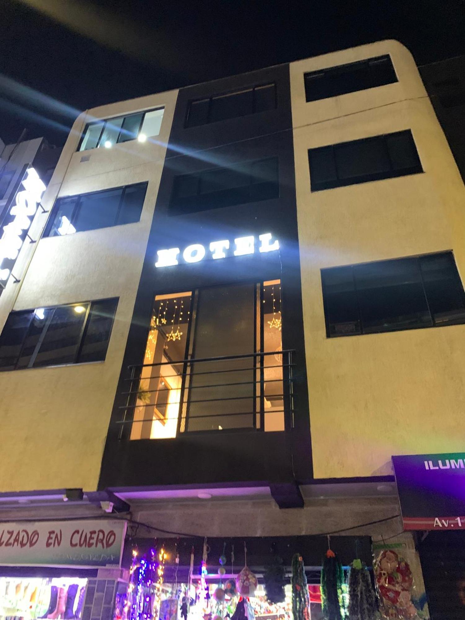 Hotel Urban Center Богота Екстериор снимка